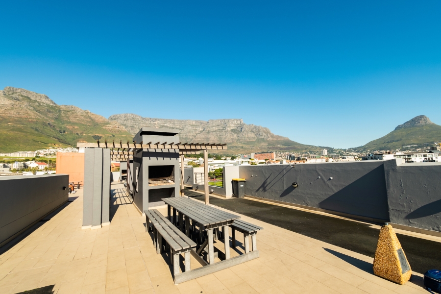 To Let 1 Bedroom Property for Rent in Zonnebloem Western Cape